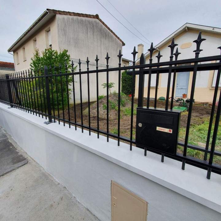 Clôture en métal Gironde